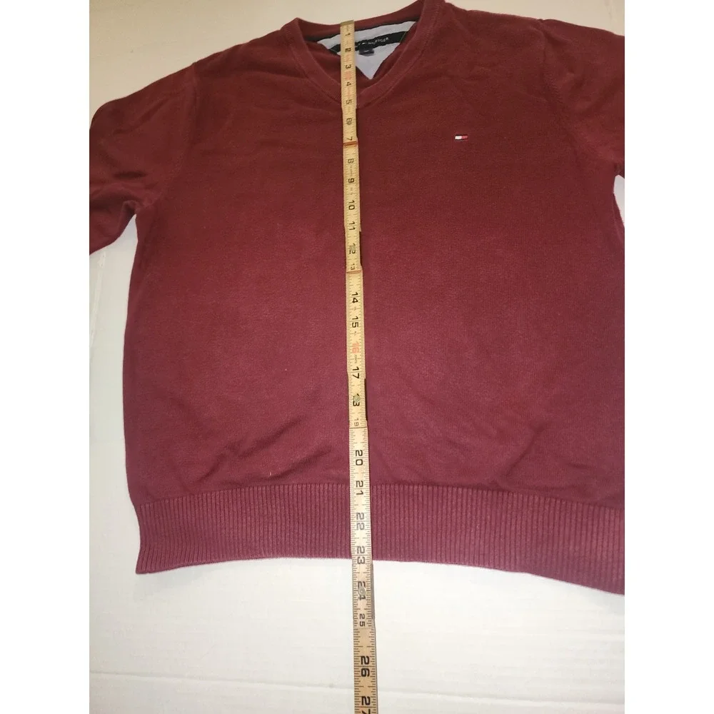 Tommy Hilfiger *there hole